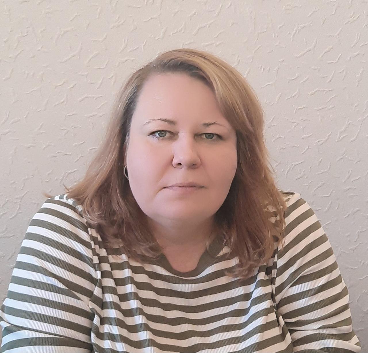 Попова Оксана Валерьевна