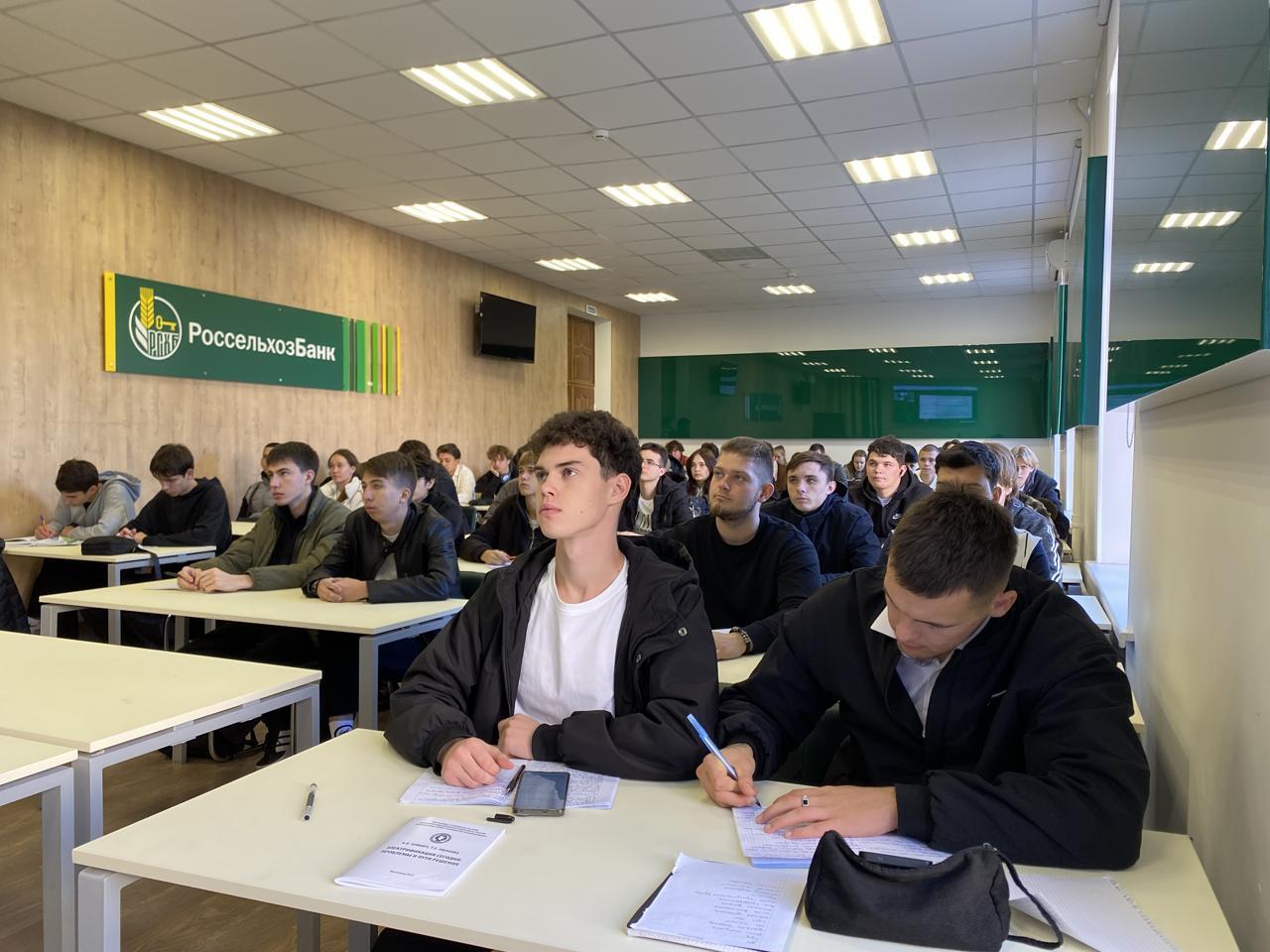 Слушатели бизнес-акселератора научились продвижению продуктов #АП