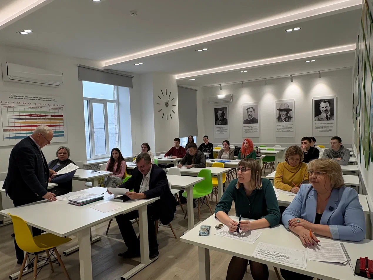 Определены победители конкурса на лучшую научную работу