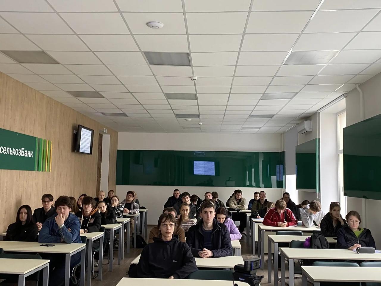 Участникам бизнес-акселератора рассказали об инновационной экосистеме РФ #АП