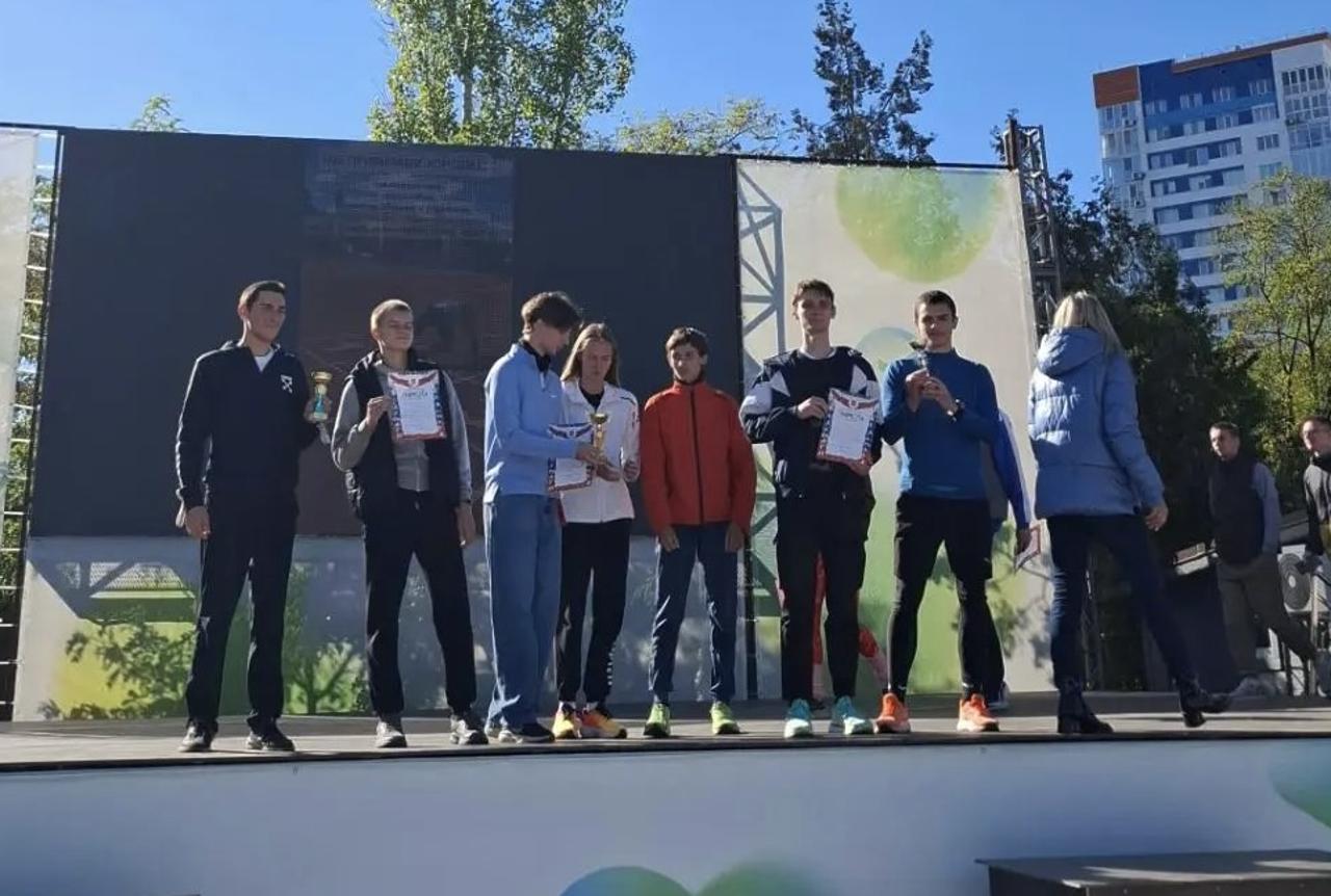 Легкоатлеты ВолГАУ вышли на старт в забеге памяти Олимпийской чемпионки Елены Романовой