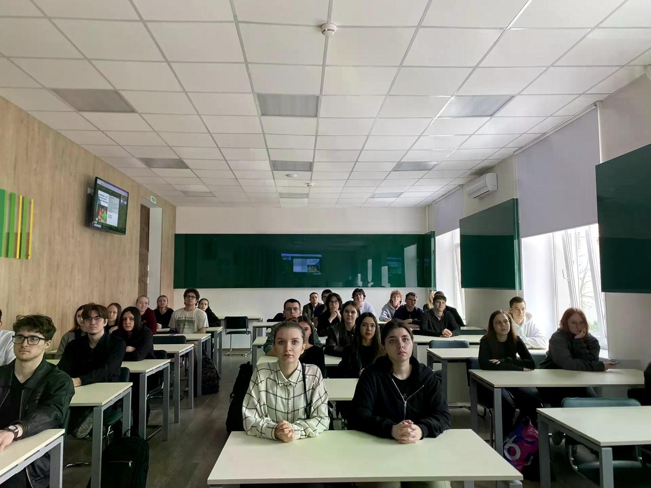 Тренинг по командообразованию провели со слушателями Бизнес-акселератора #АП