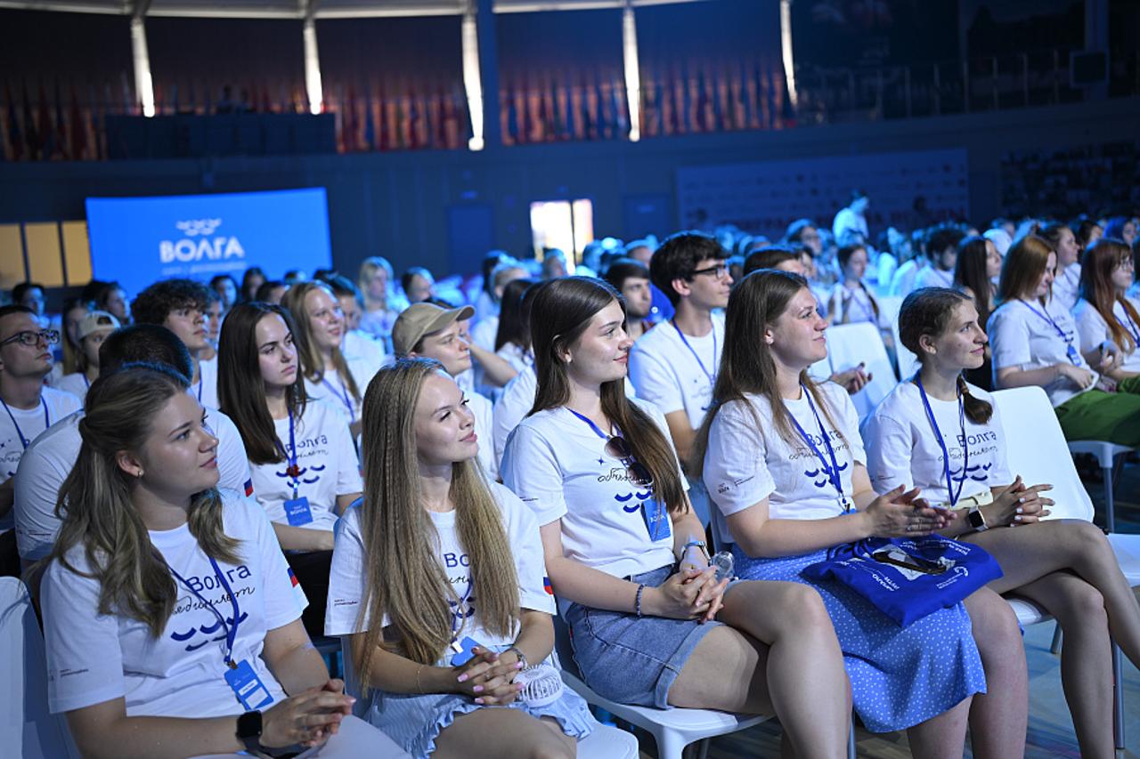 Студенты и преподаватели ВолГАУ стали участниками форума «Волга»