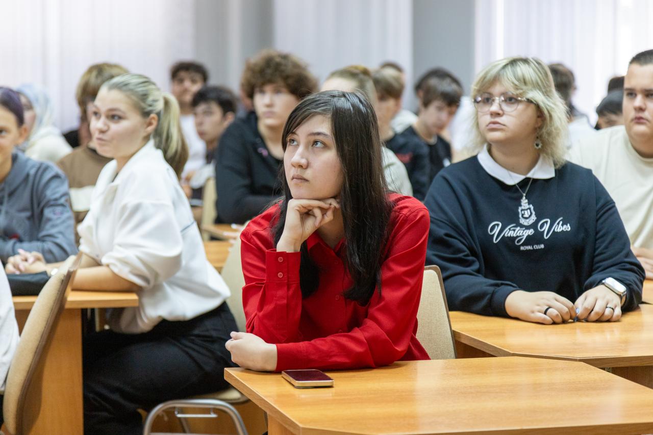 В ВолГАУ состоялся Евразийский диктант по цифровой безопасности