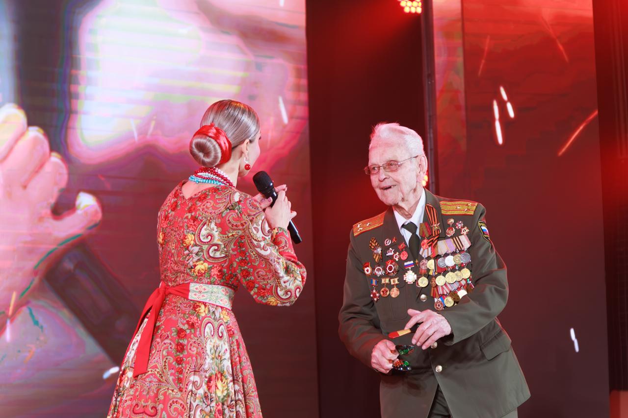 Я живу в Сталинграде, на священной солдатской земле