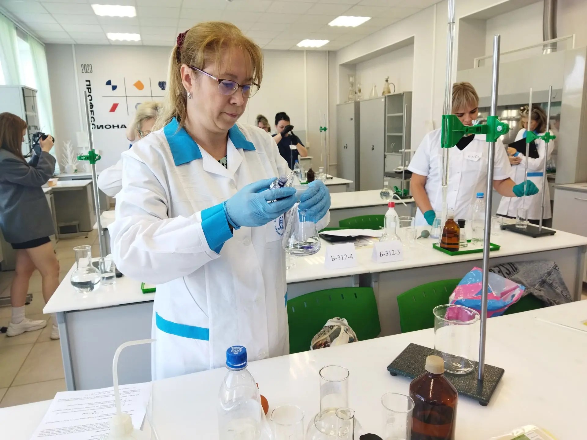 В Волгоградской области стартовал региональный этап конкурса «Лучший по профессии»