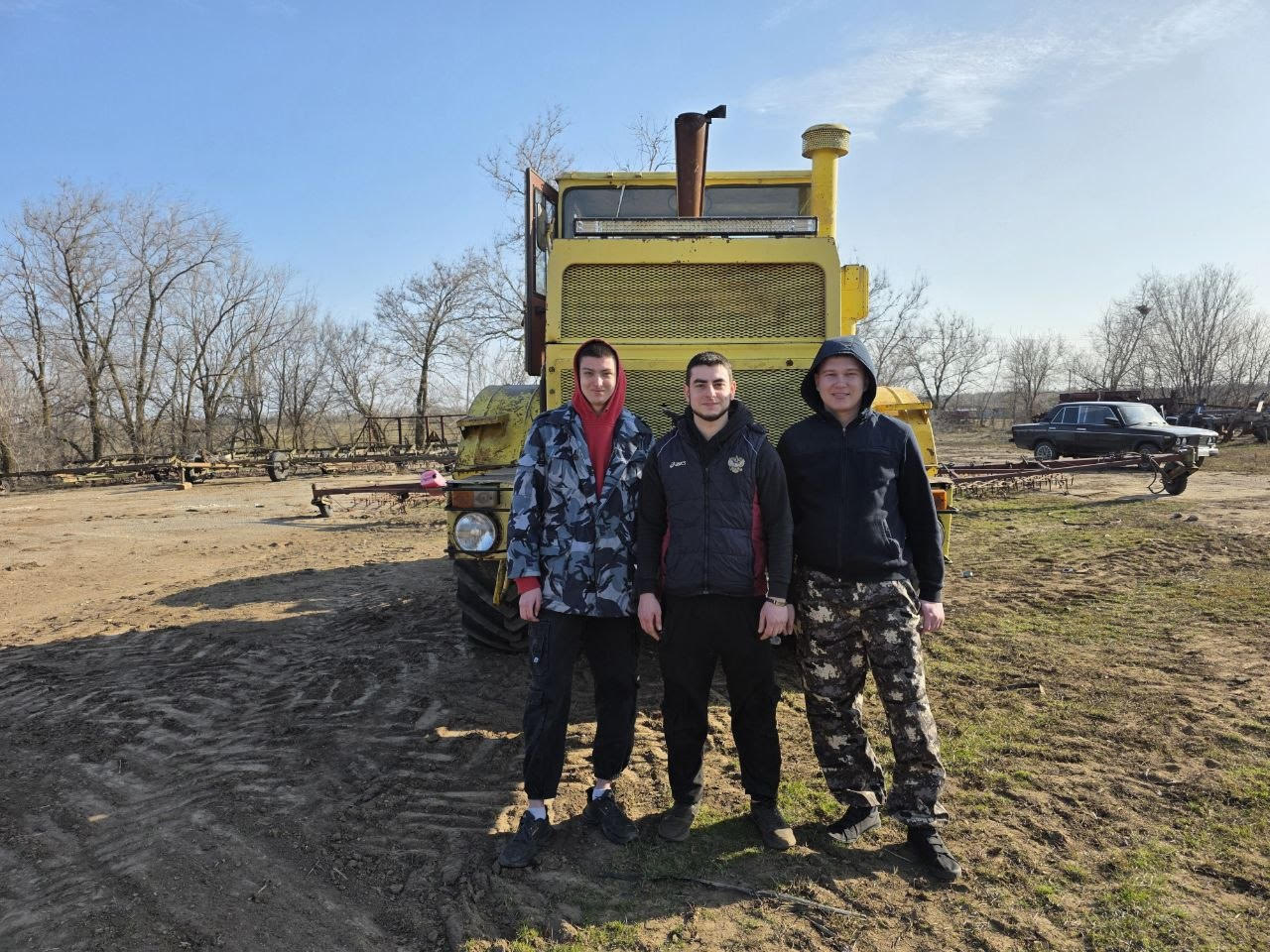Студенты ИТФ открыли весенний полевой сезон