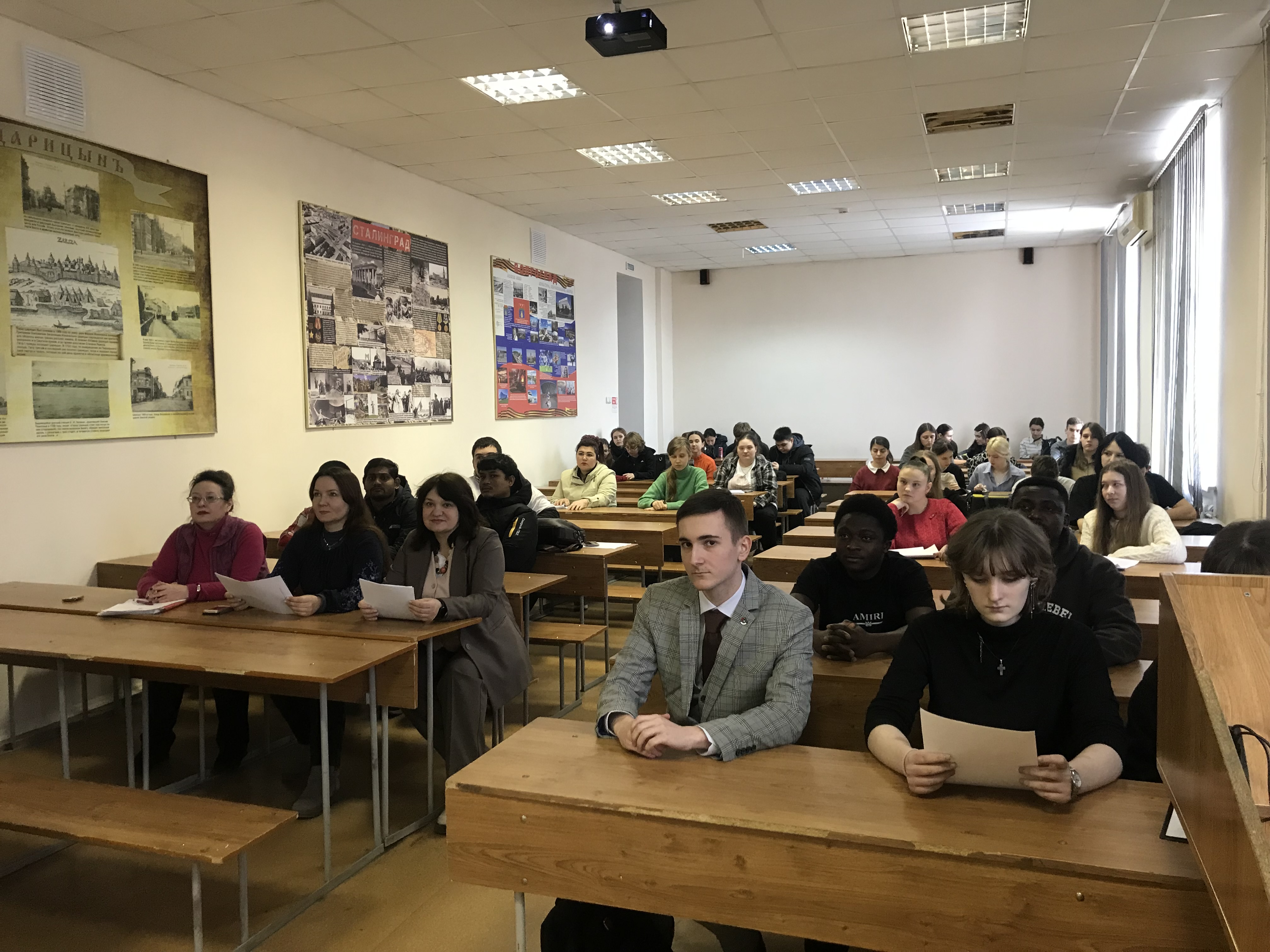 Студенты и сотрудники ВолГАУ обсудили итоги и значение Сталинградской битвы