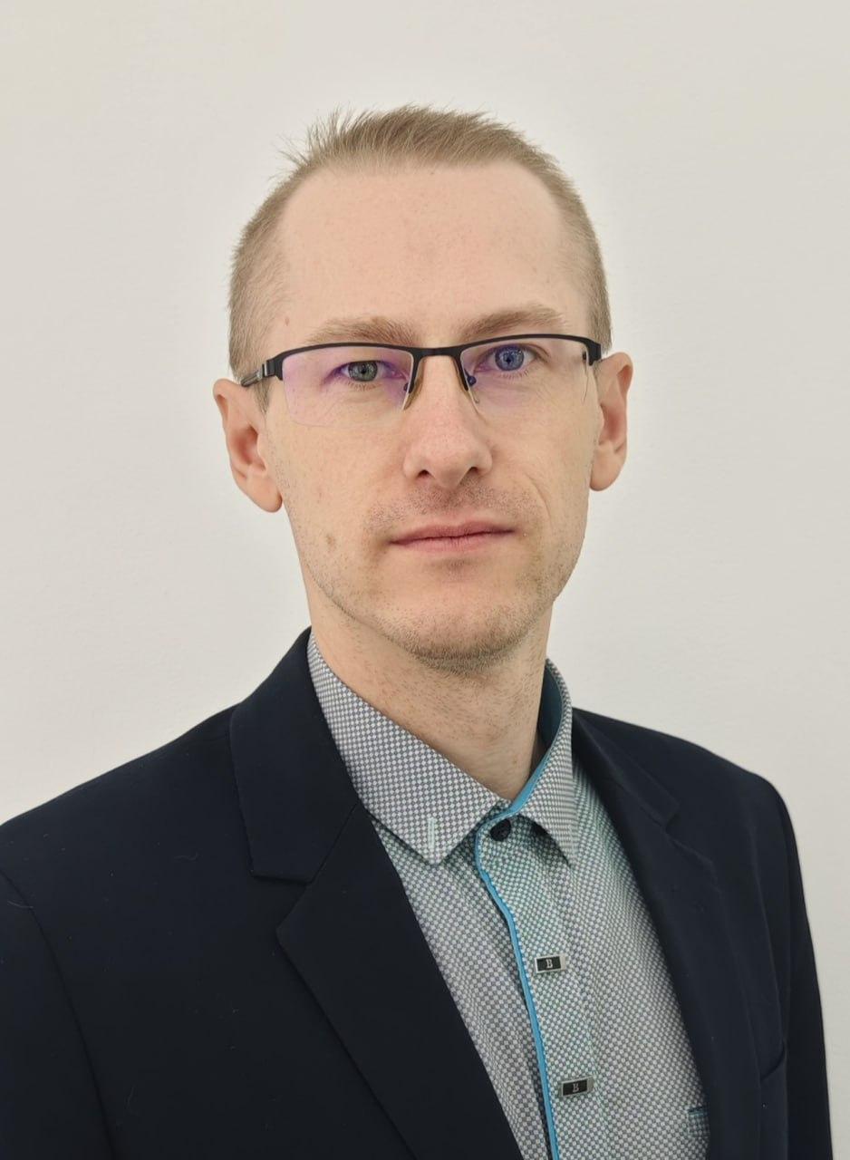 Мельников Артём Геннадьевич