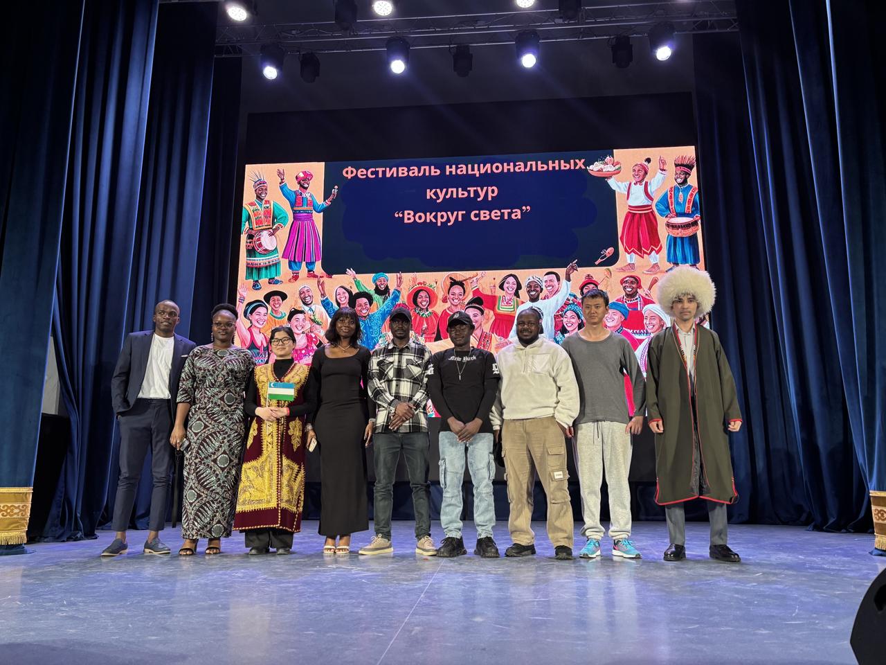 Вокруг света: иностранные студенты ВолГАУ проявили творческие способности на фестивале