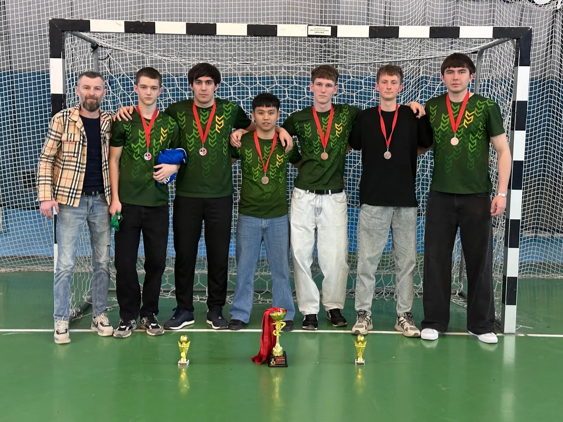 Команде ВолГАУ вручили Кубок ЛФЛ