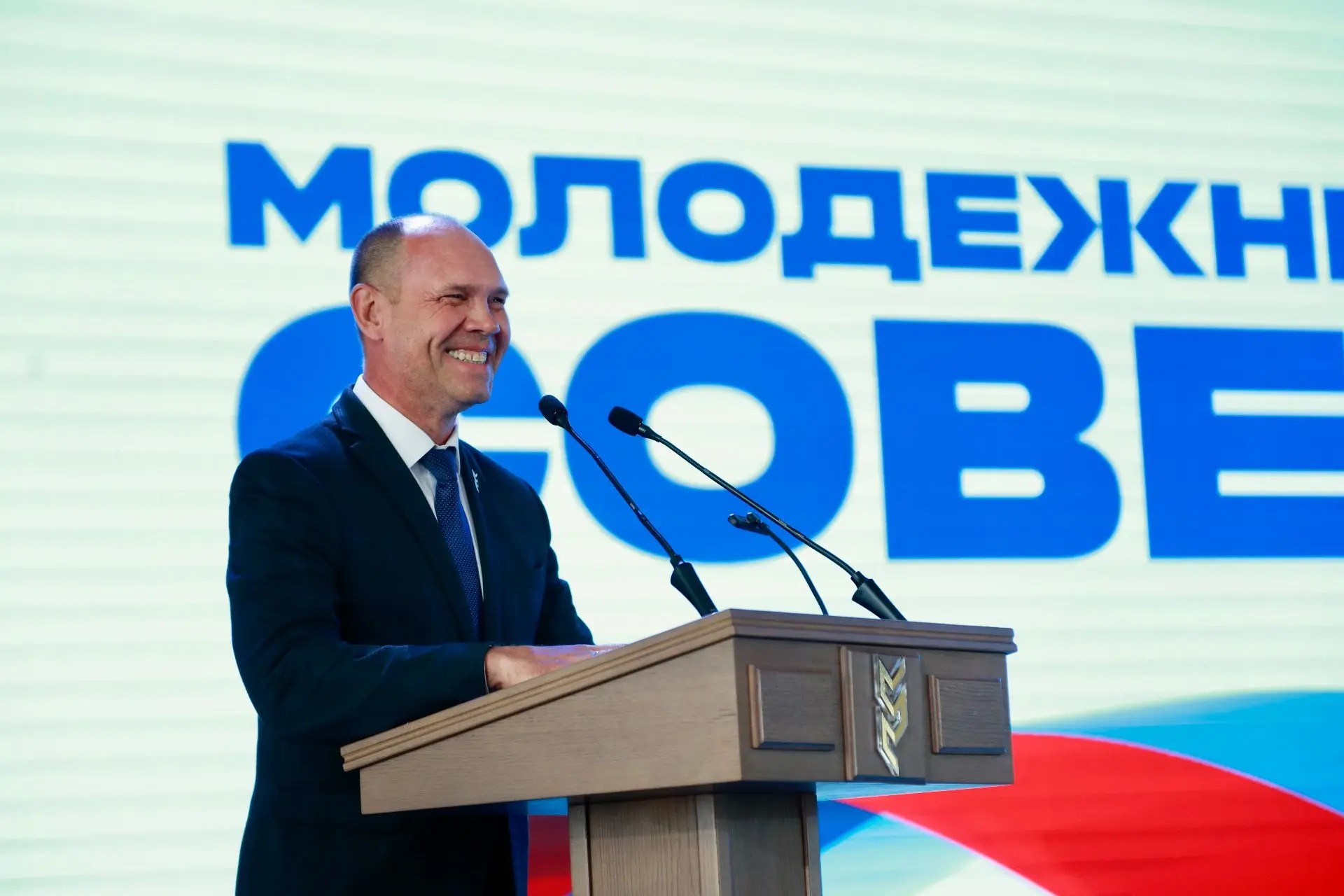 Молодёжный совет ВолГАУ подводит итоги года: ректор вручил награды лучшим