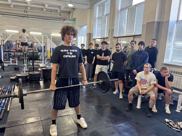 Внимание, пауэрлифтинг: Открытый кубок ЮФО